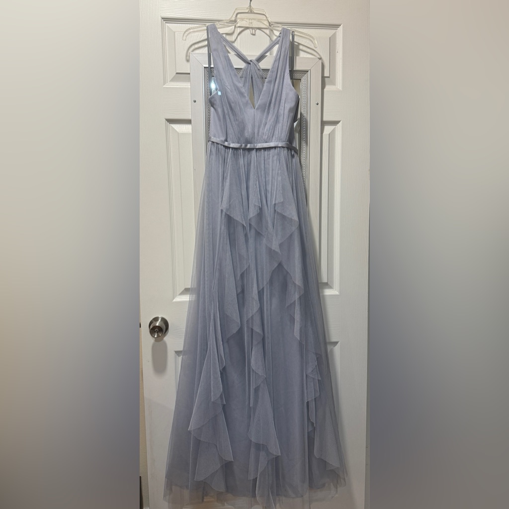 Nwt White By Vera Wang Bobbin Net Plunging Flange Spring Wedding Dress. Size 2